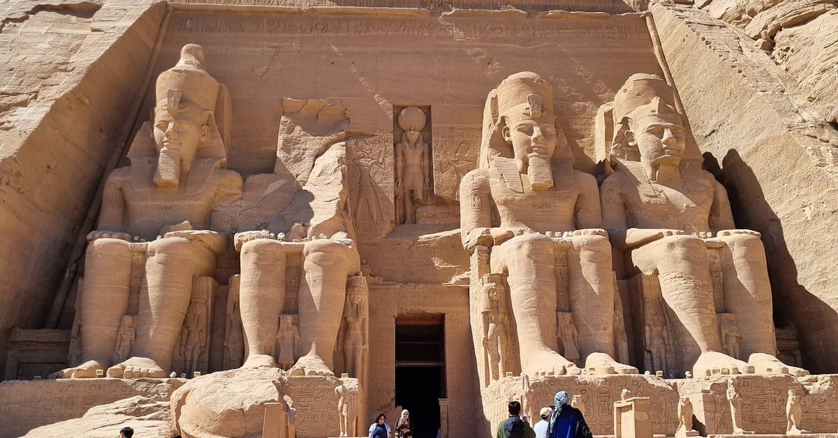 Abu Simbel the complete story